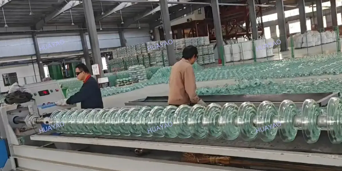 UHV DC 500kV 420kN U420B Stain-resistant Suspension Electrical Glass Insulator