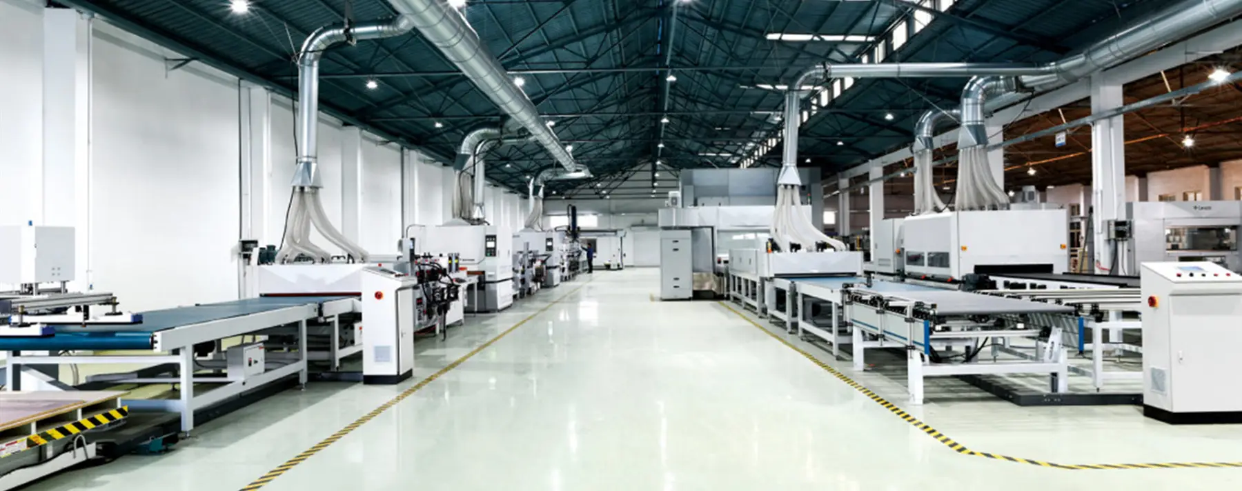 INCRI machinery assembly hall in Qingdao with finishing machines in build
