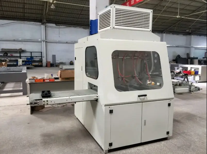 Automatic Line Spray Painting Machine for UV PU PE, feed section detail