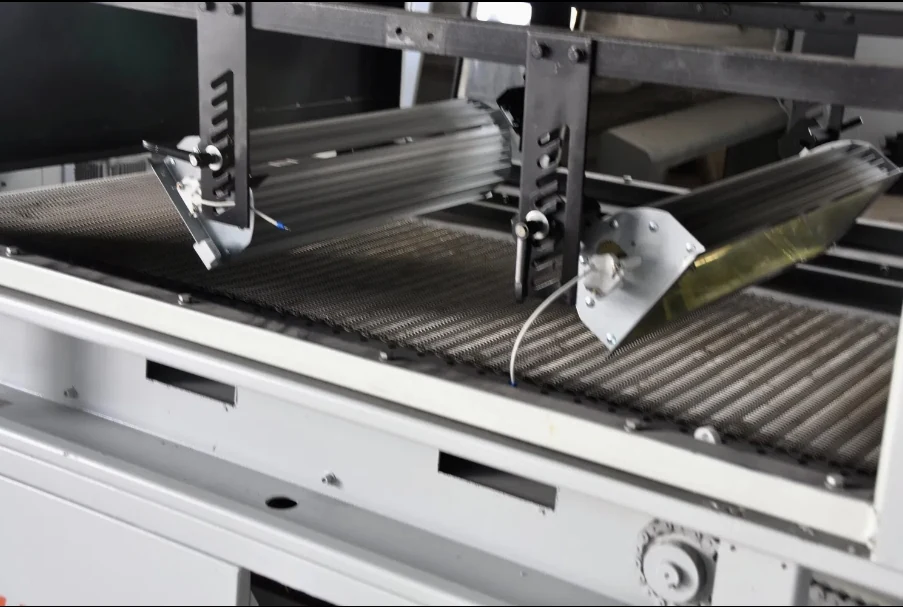 UV dryer Machine UV Drying Machine with 4 lamps, feed section detail