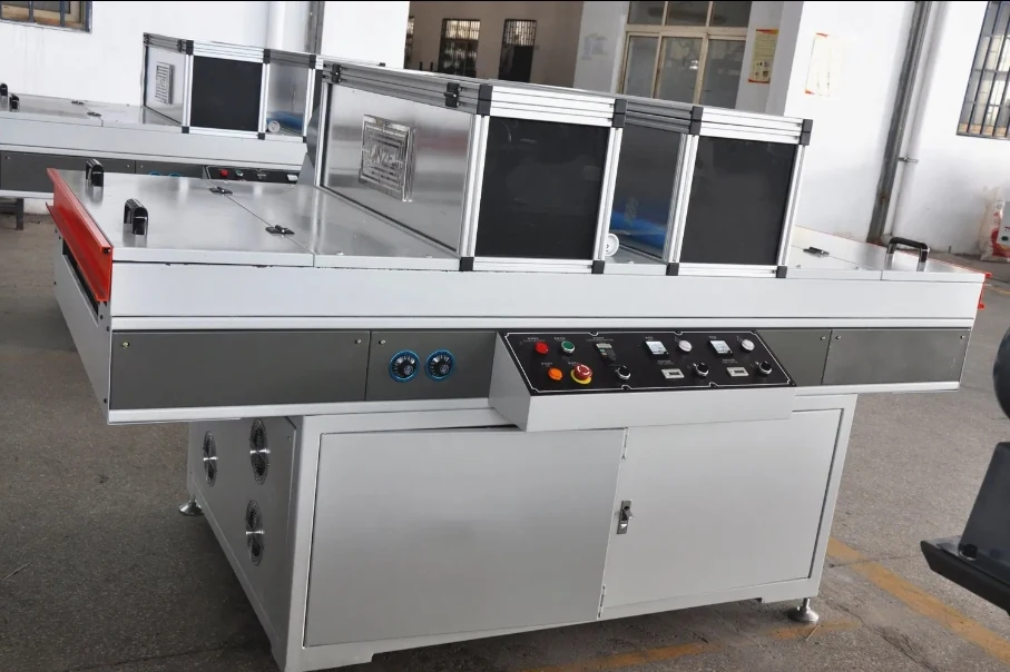 UV dryer Machine UV Drying Machine with 4 lamps, control panel and operator side