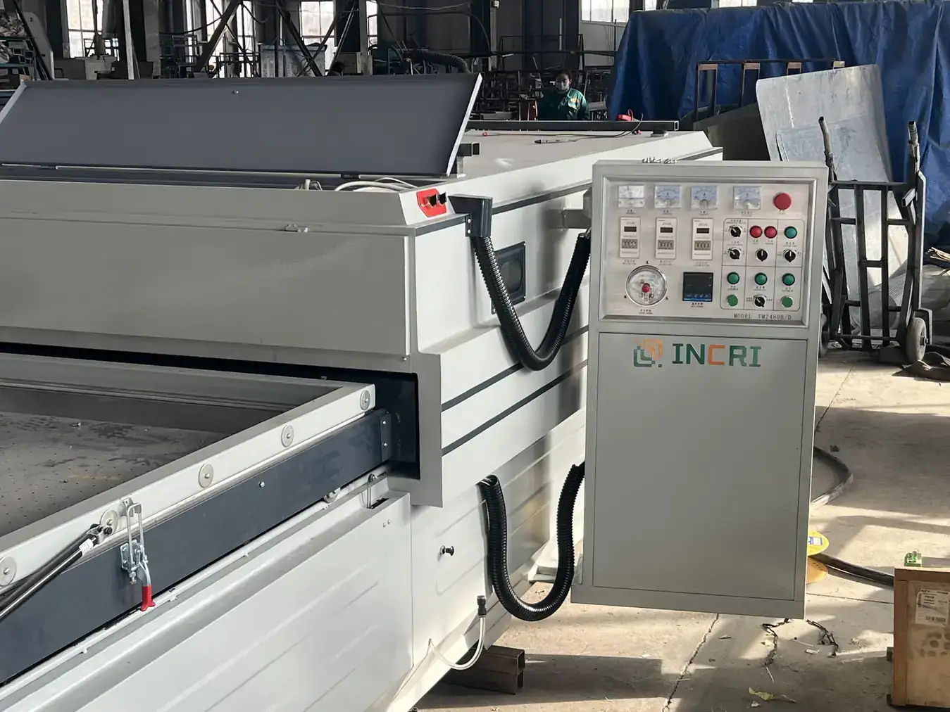 Vacuum Press Machine for Wood Doors & Cabinets Negative, control panel and operator side
