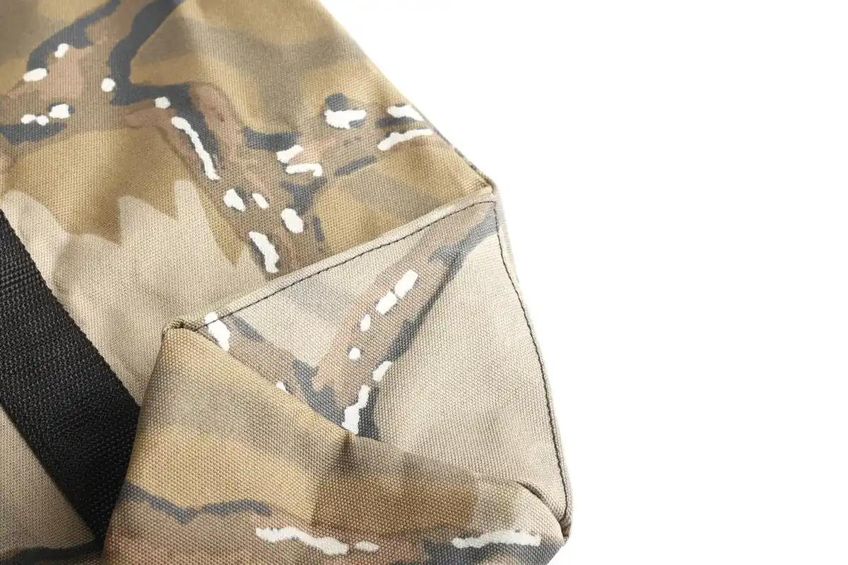 Camouflage Hunting & Beach Tote Bag – Water-Resistant Large Capacity Outdoor Gear Bag (Customizable) detail view 3