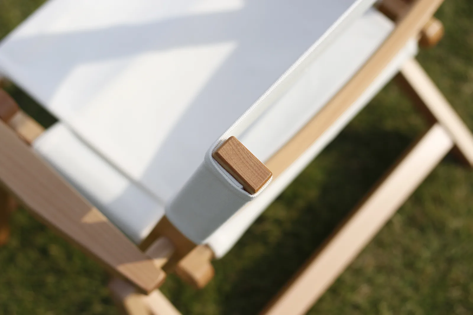 Eco-Friendly Soil Wood Portable Outdoor Popular Folding Picnic Dinning Wooden Chair Hot Sale Camping Wooden Chair detail view 4