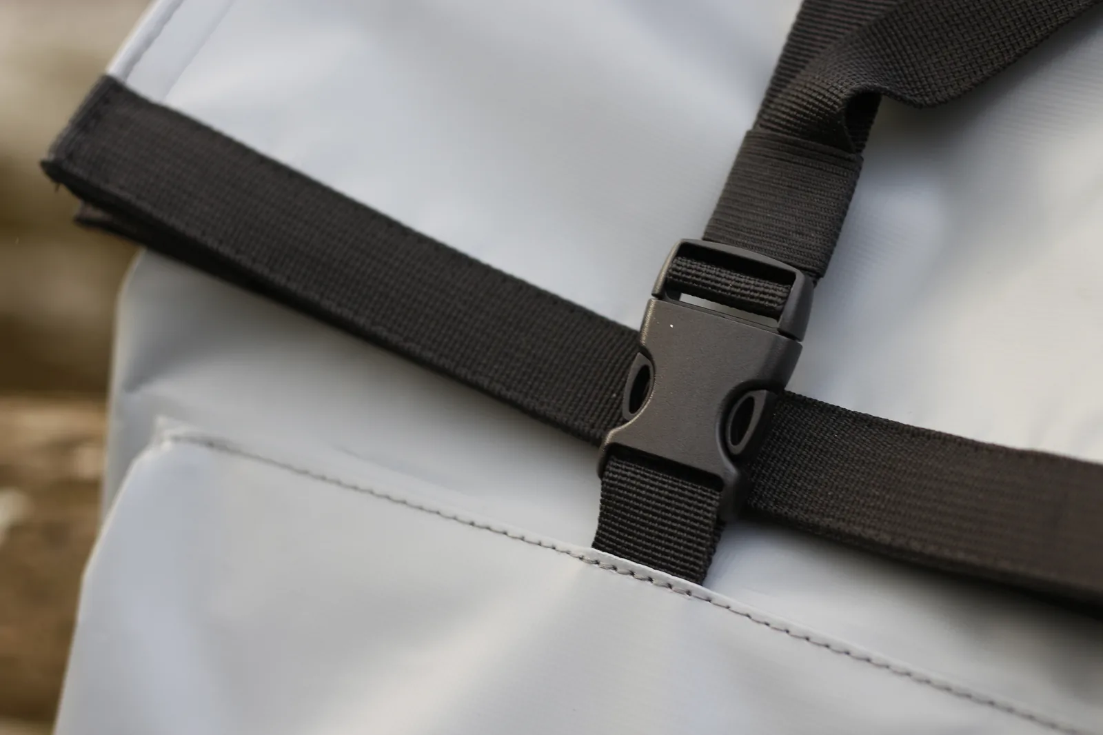 Hike in Style: Personalized 25L Waterproof PVC Dry Backpack detail view 4