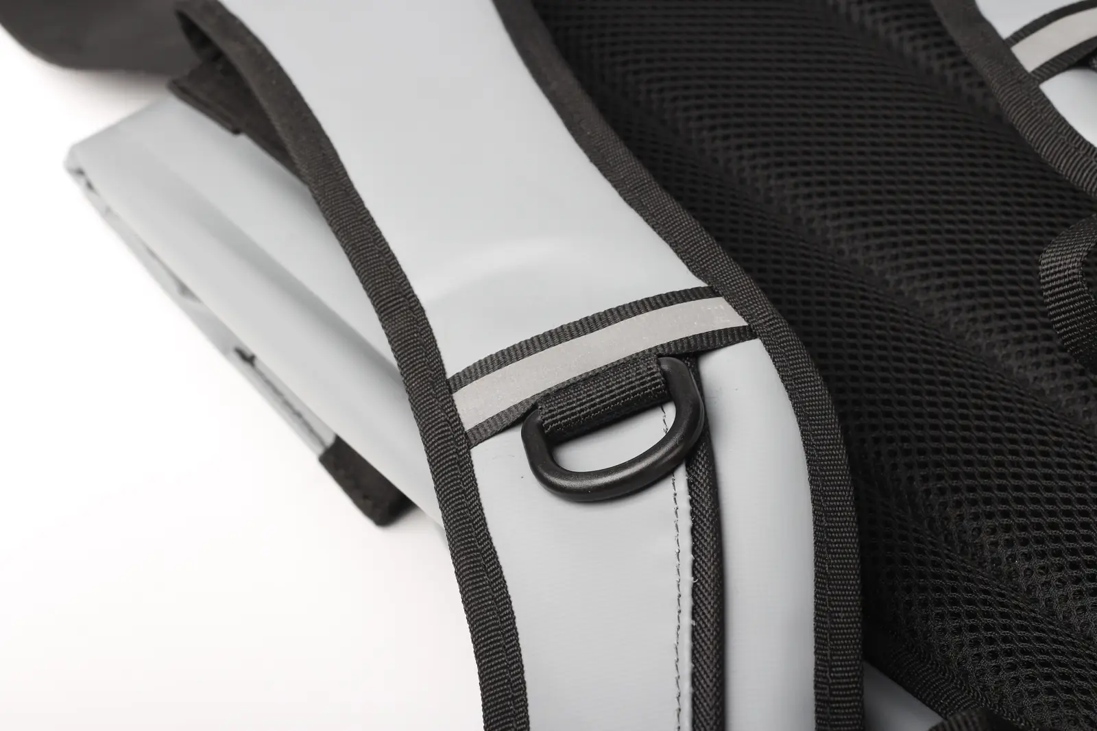 Hike in Style: Personalized 25L Waterproof PVC Dry Backpack detail view 5