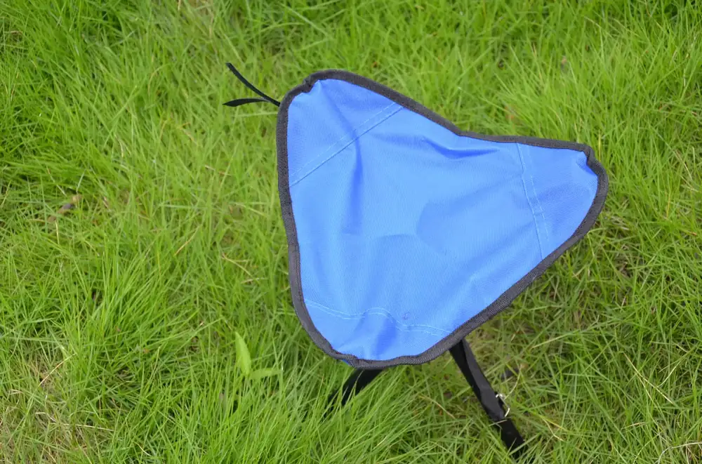Triangle Shape Folding Fishing Stool for BBQ MW11013 detail view 1