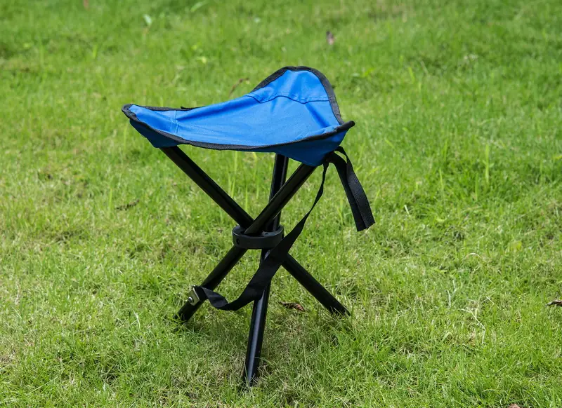 Triangle Shape Folding Fishing Stool for BBQ MW11013
