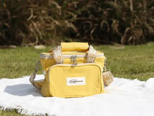 FreshBite Lunch Companion: Stylish Portable Lunch Cooler Tote
