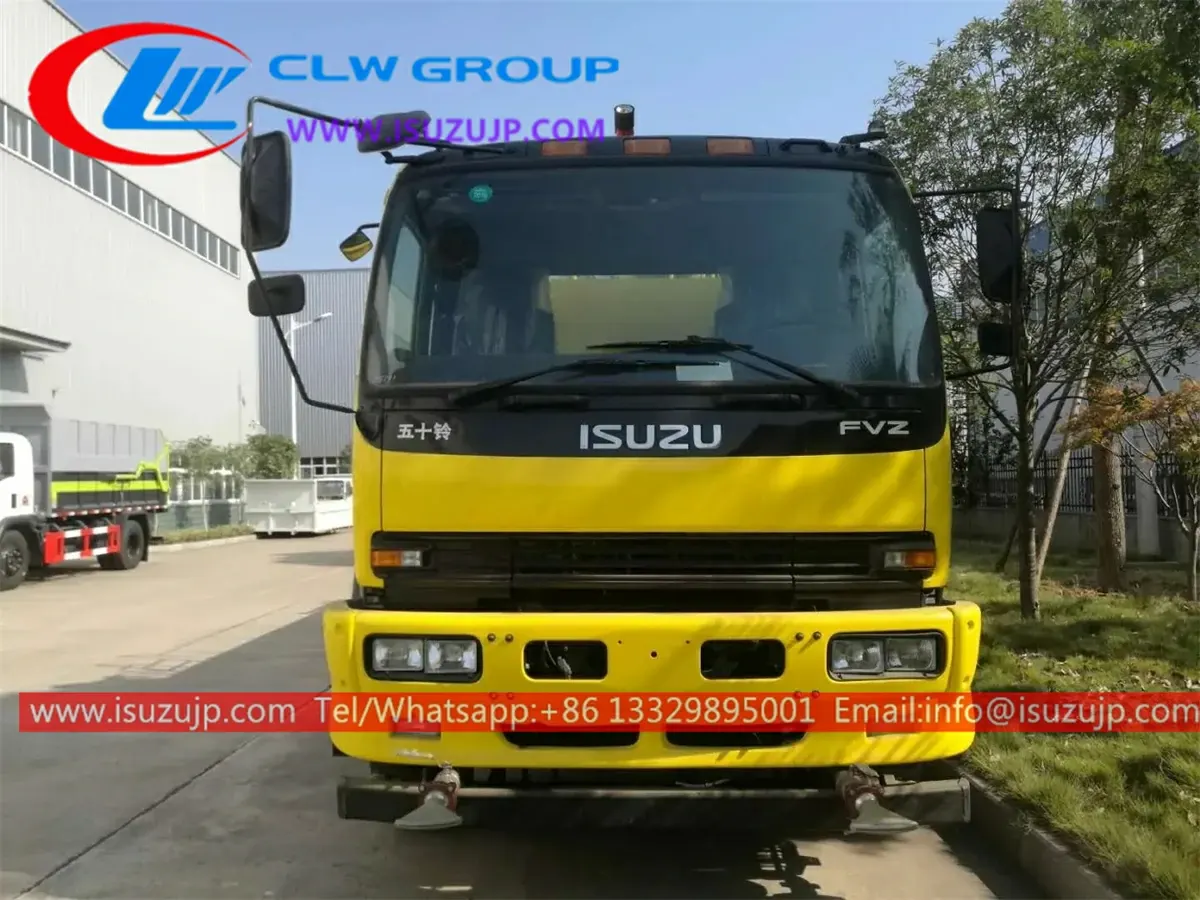 ISUZU FVZ 4000 gallon fire fighter truck