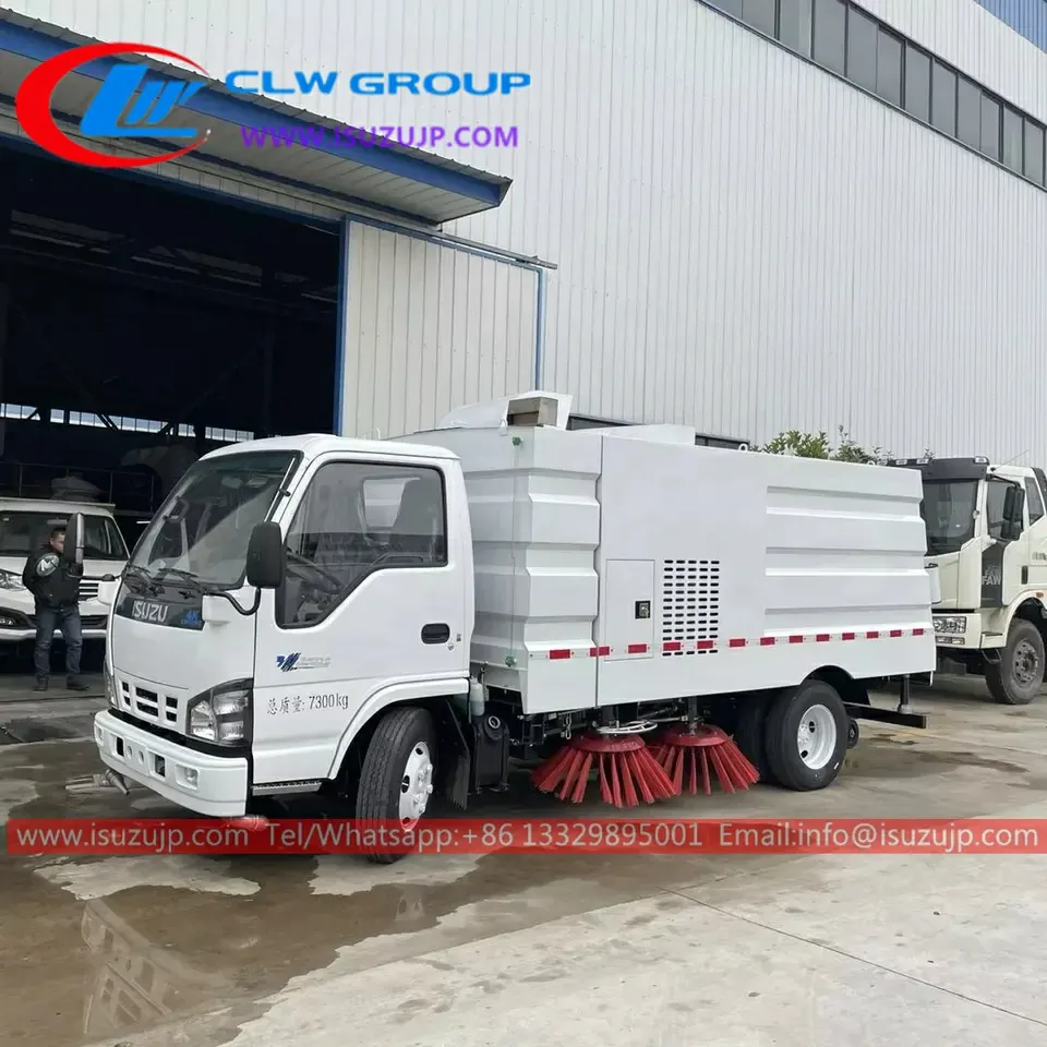 ISUZU 120HP truck mounted road sweeper Malaysia
