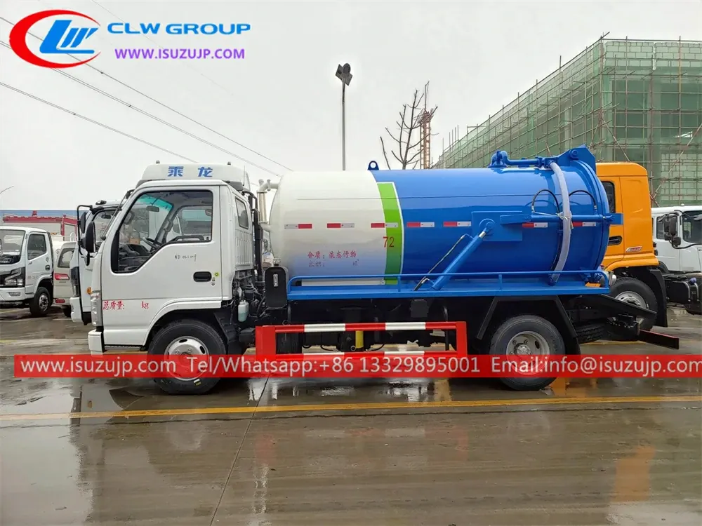 ISUZU ELF 5000liters small sewage vacuum truck