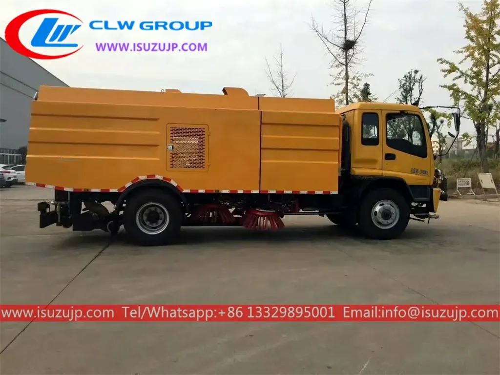 ISUZU FTR 12m3 street cleaner truck