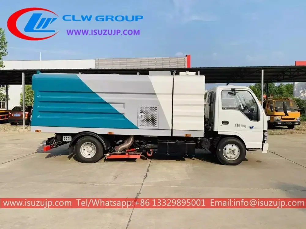 ISUZU 4k engine 6cbm dust suction vehicle
