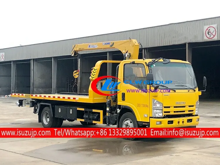 ISUZU NPR 5 ton flatbed tow truck mounted crane