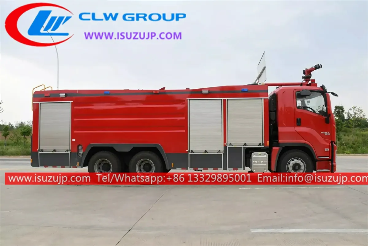 Large ISUZU GIGA airport water Foam dry chemical fire engine