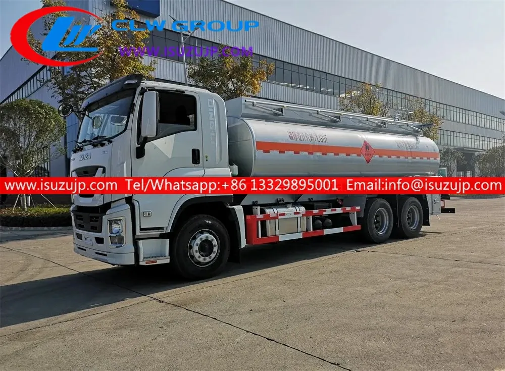 4×2 ISUZU GIGA 4000 gallon petrol oil tanker truck for sale