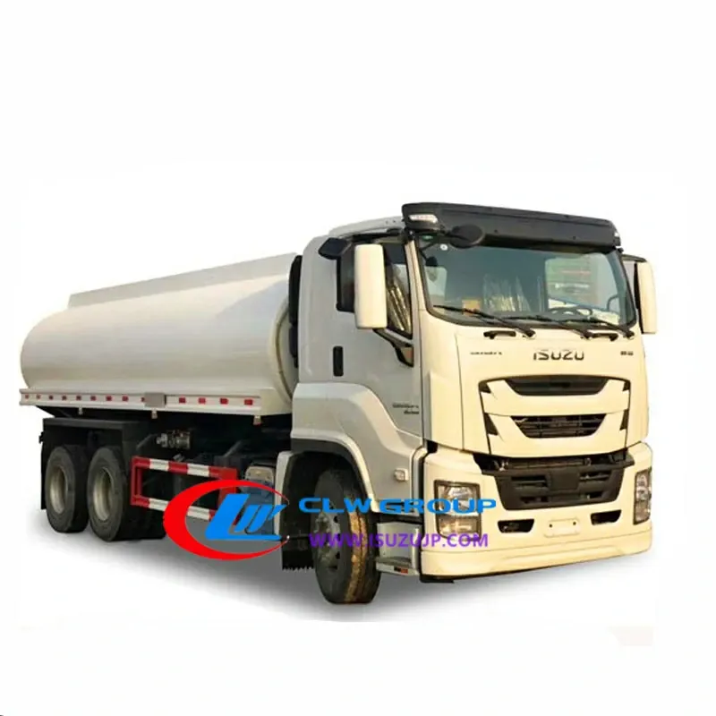 4×2 ISUZU GIGA 4000 gallon petrol oil tanker truck for sale