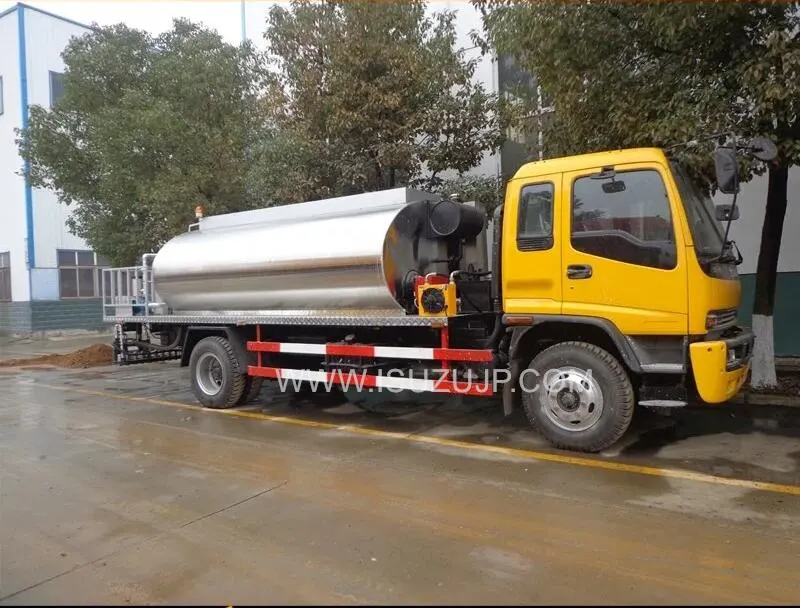 ISUZU FTR 12m3 Bitumen Distributor Truck