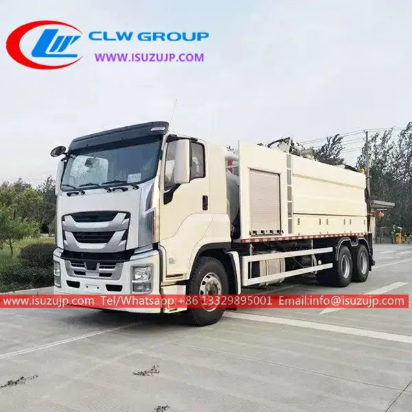 10 wheel Isuzu Giga 4000 gallon jet vac truck for sale