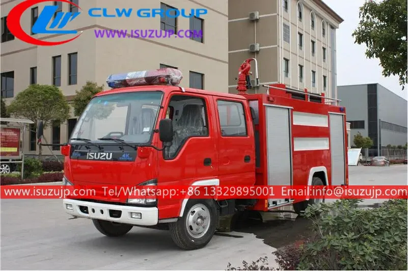 ISUZU 3000L mini pumper fire truck