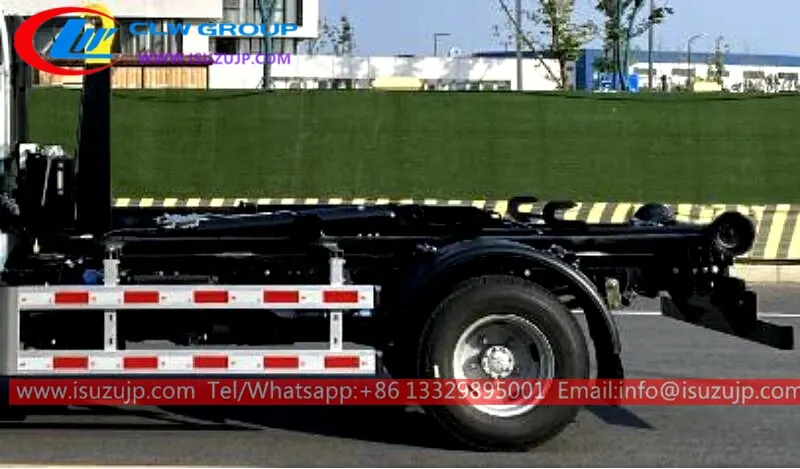 ISUZU NJR small 3m3 hook lift dump truck
