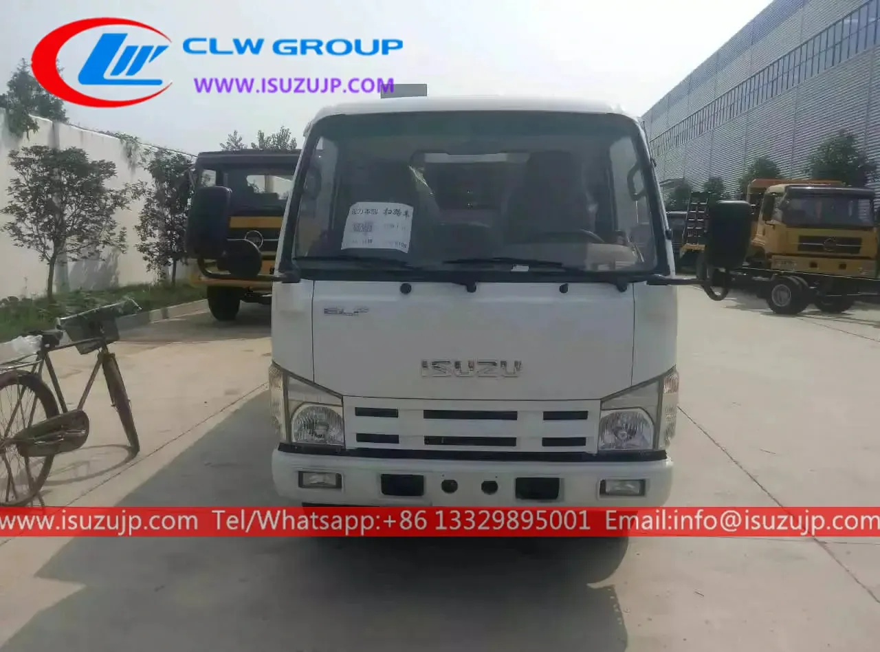 ISUZU 3m3 diesel mini road sweeper for sale