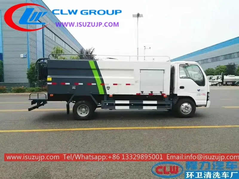 ISUZU ELF 5 ton pressure washing truck