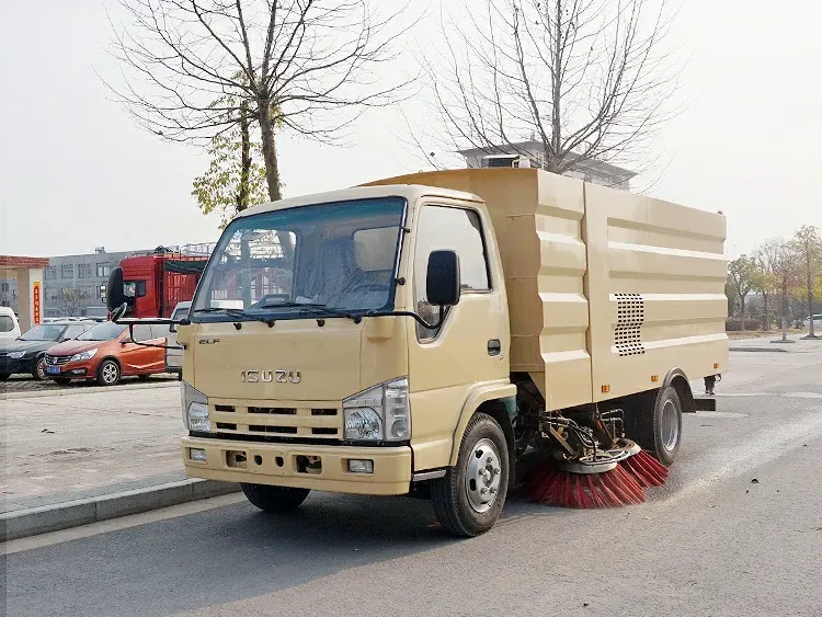 ISUZU 4cbm small road sweeper