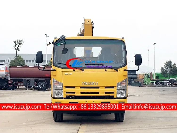 ISUZU NPR 5 ton flatbed tow truck mounted crane