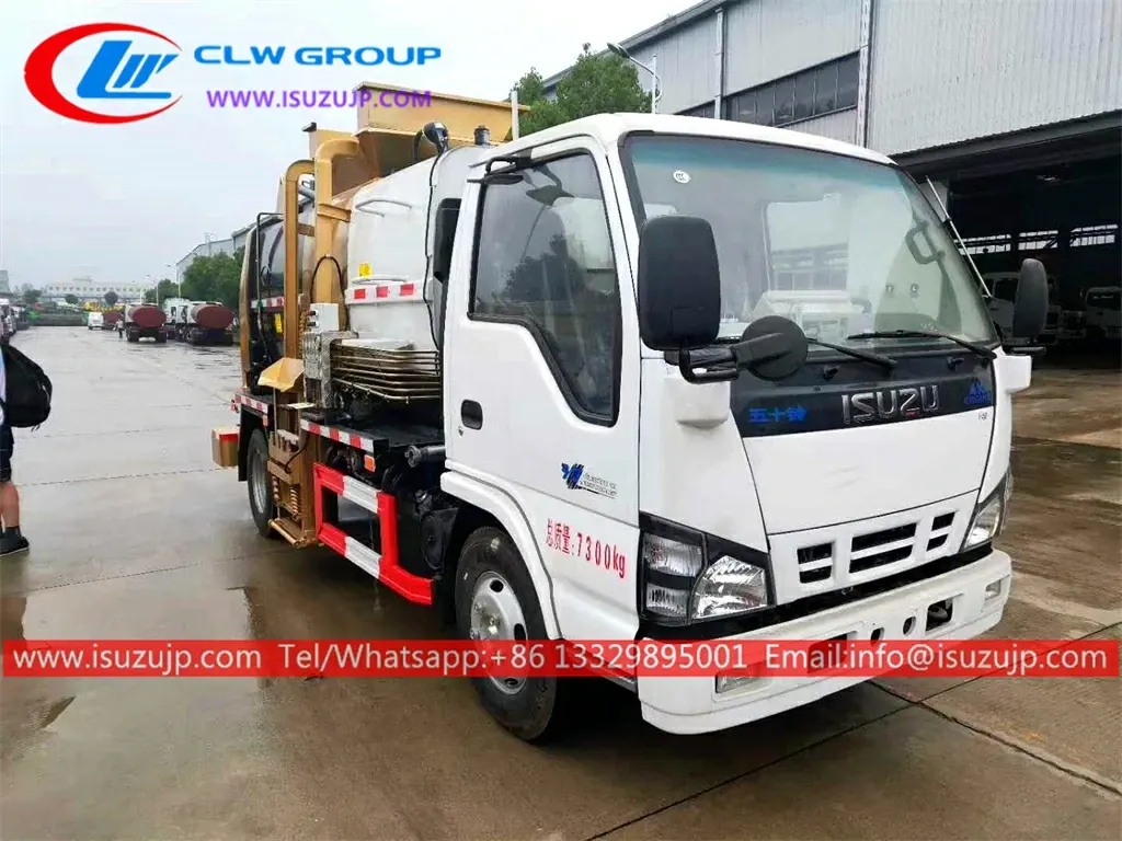 ISUZU NKR 6cbm side loader trash truck