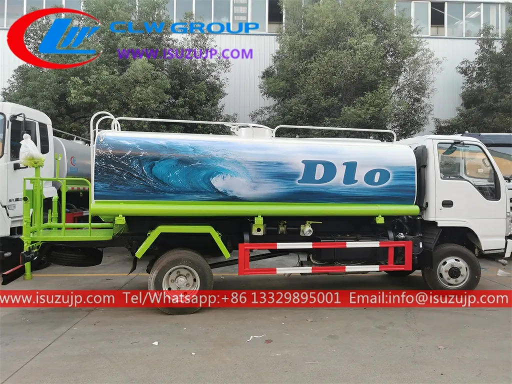 4WD Isuzu NJR 8000liters water tank lorry