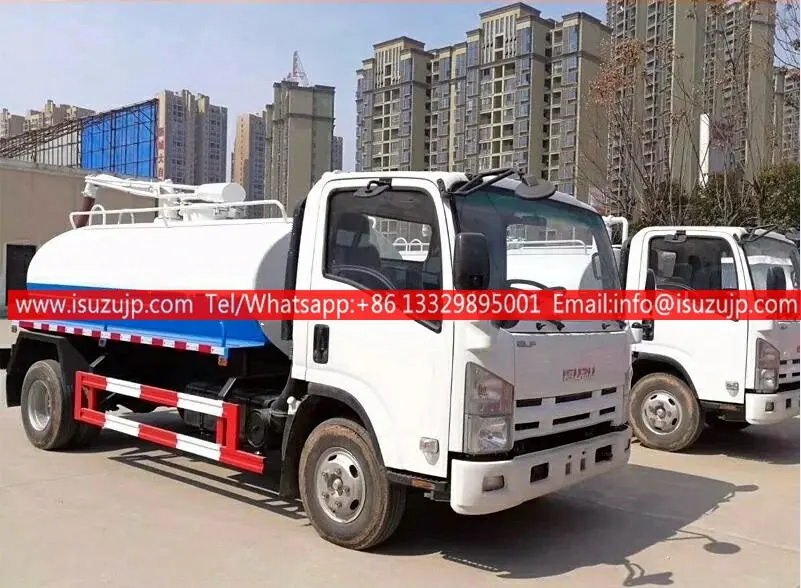 ISUZU ELF 8000liters toilet vacuum truck for sale