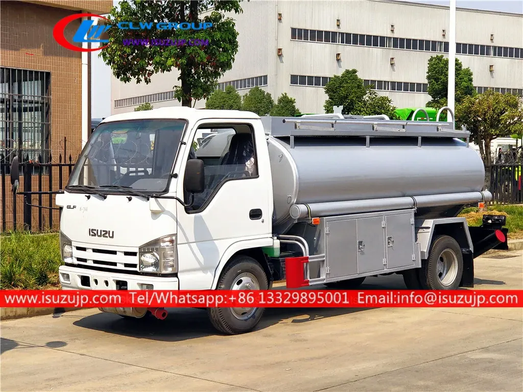 ISUZU NHR 3000liters mini fuel oil tanker