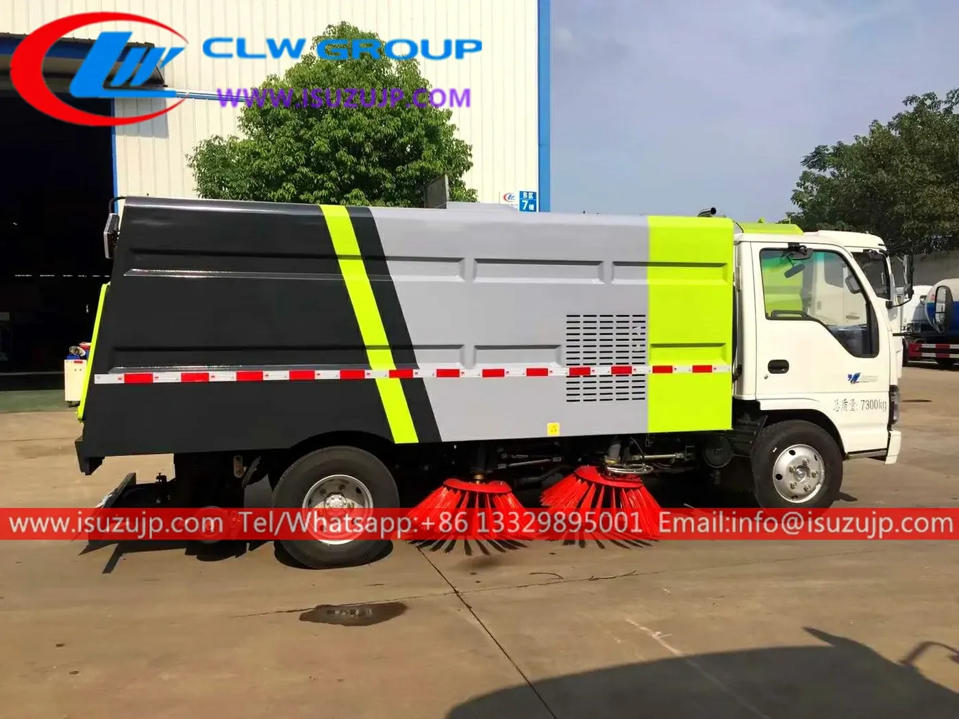 ISUZU NKR 5m3 street cleaner truck