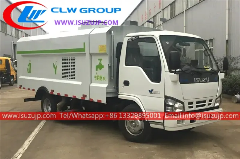 ISUZU NKR 6 ton vacuum cleaner sweeper