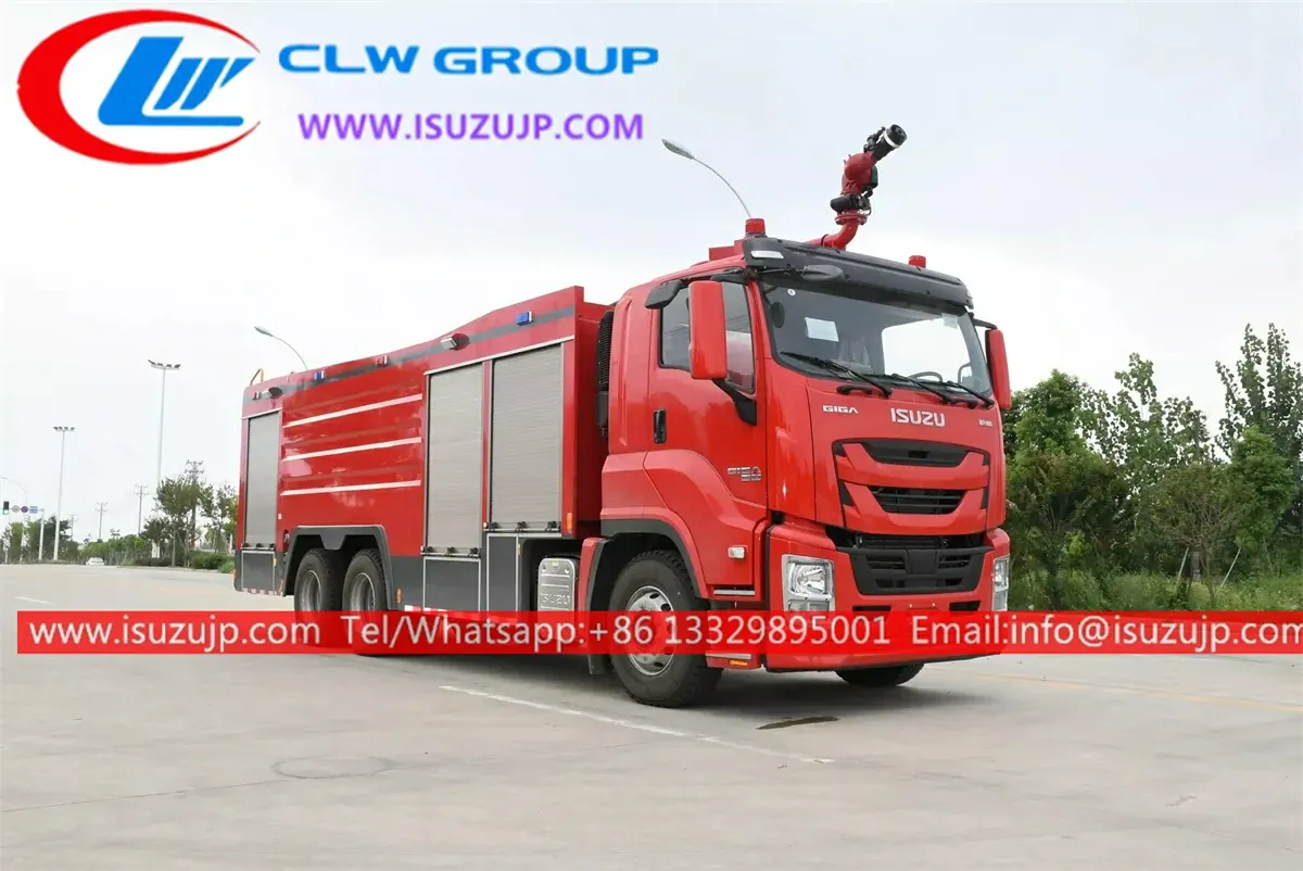 Large ISUZU GIGA airport water Foam dry chemical fire engine