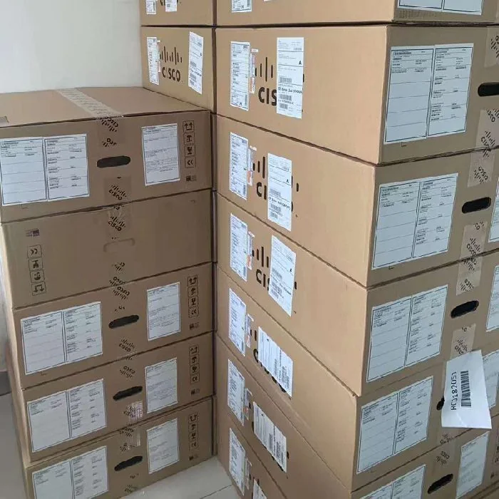 Cisco ISR 4000 Routers product photo