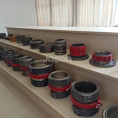 Quick VIC coupling showing clamp assembly