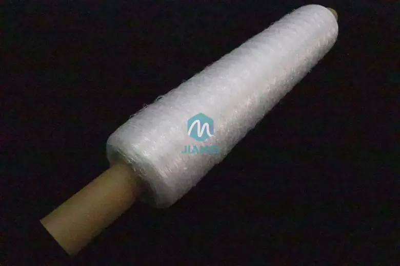 Elastic pallet netting roll ready for a wrapping machine