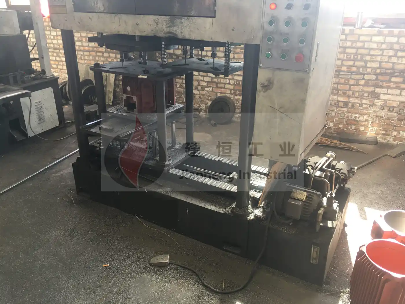 Motor body base milling and drilling machine