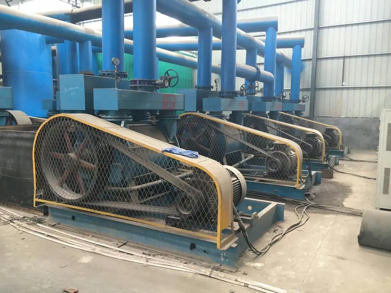 Vacuum pump