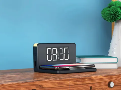 Wirelss Charger with Alarm Clock