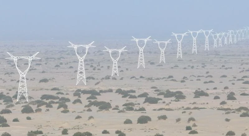 750 kV transmission line towers on the Kuqa to Aral and Bachu corridor in Xinjiang