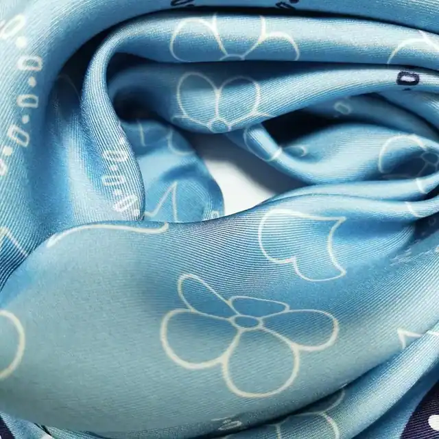 100% Mulberry Silk Twill Scarves 60 X 60cm Square Silk Necherchief for Lady alternate colourway
