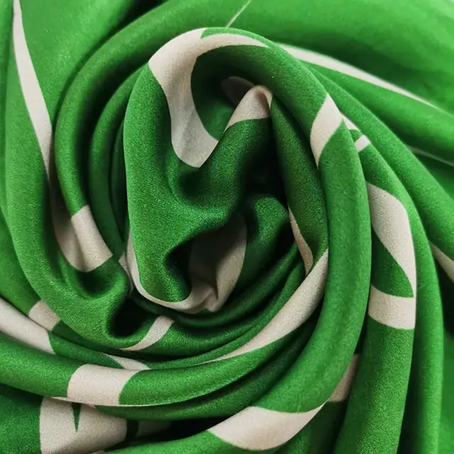 100% Mulberry Silk Charmeuse Scarves Green Square Smooth Silk Scarf for Lady packaging view