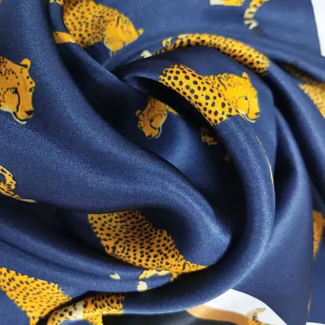 100% Mulberry Silk Charmeuse Scarves Square Smooth Silk Bandana for Lady alternate colourway