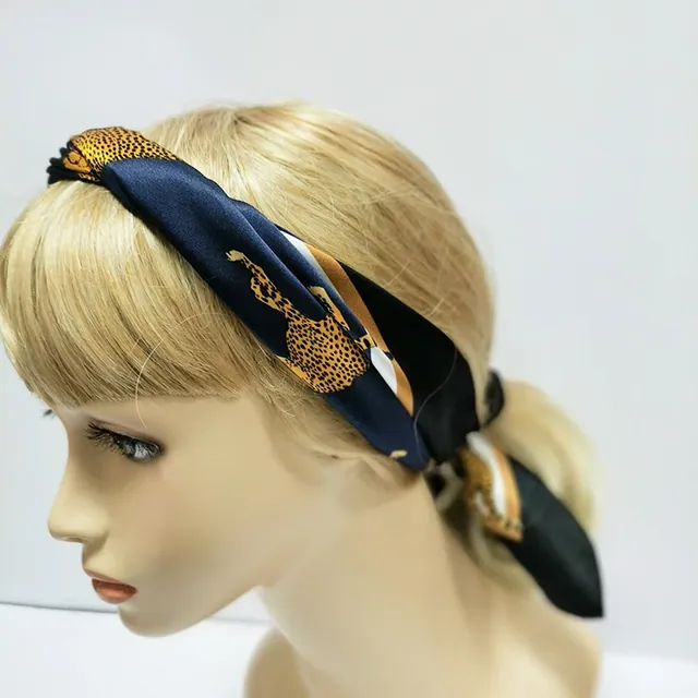 100% Mulberry Silk Charmeuse Scarves Square Smooth Silk Paisley Scarf for Lady detail view