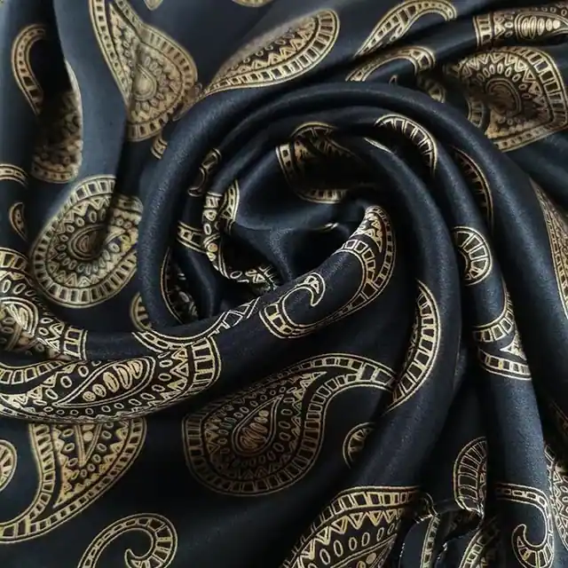100% Mulberry Silk Charmeuse Scarves Square Smooth Silk Paisley Scarf for Lady packaging view