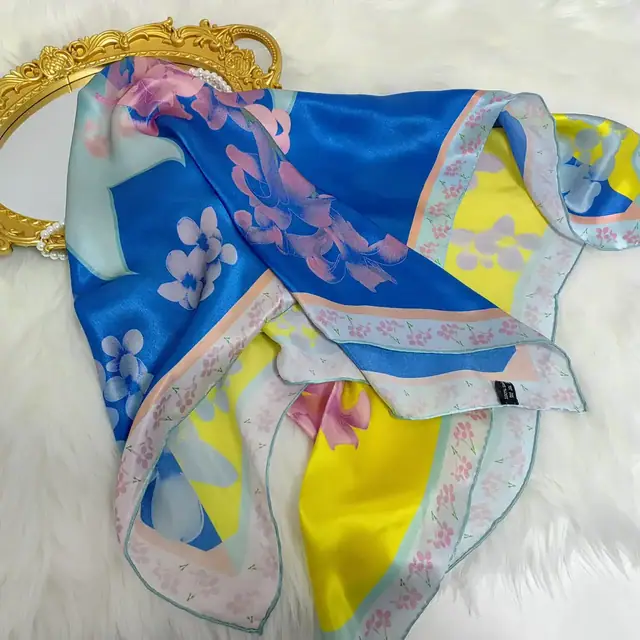 12mm Silk Satin with Lilac Design in 36inch styling view